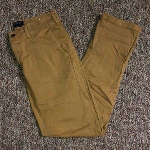 Men’s Khaki Pants